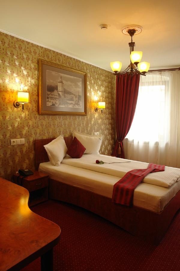 Hotel Natural Braşov Quarto foto